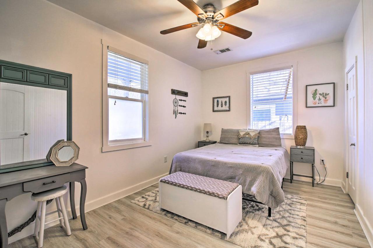 Texas Home With Backyard Oasis, Walk To Main St フレデリックスバーグ エクステリア 写真