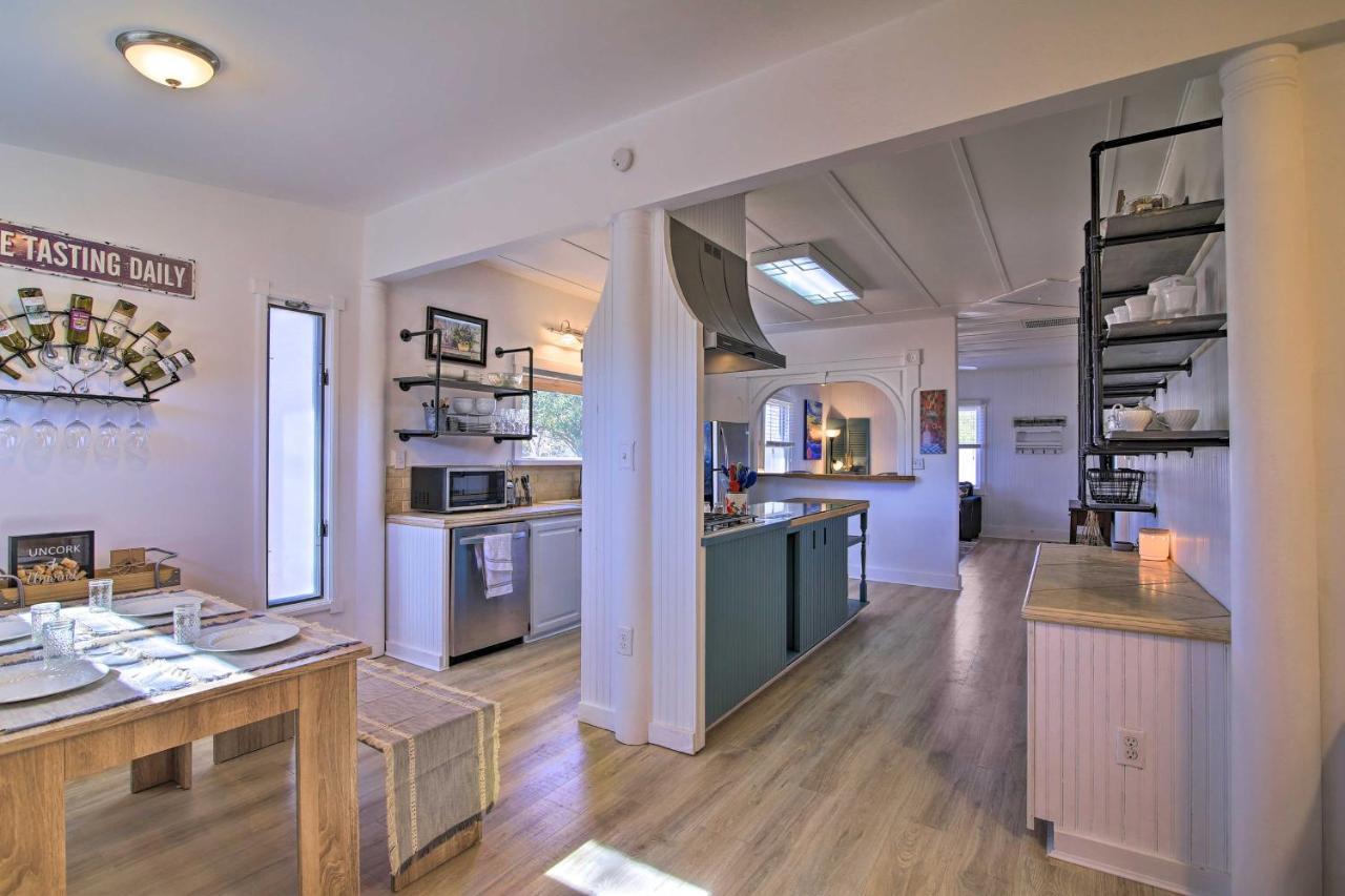 Texas Home With Backyard Oasis, Walk To Main St フレデリックスバーグ エクステリア 写真